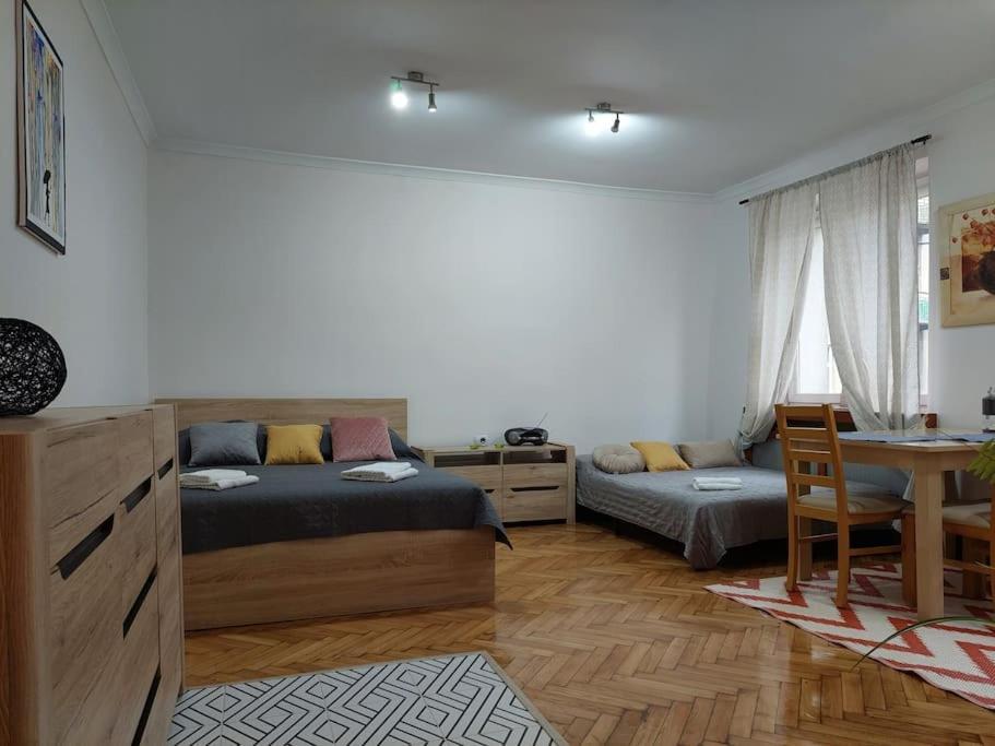 Domin Domin Apartment Czestochowa Exterior photo